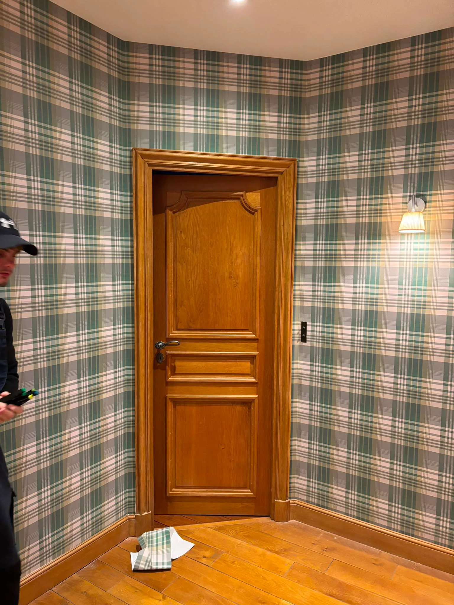Finitions intérieures et pose de portes